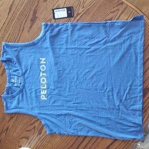 Peloton side slit tank